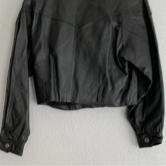 Sexy vintage black leather cropped motorcycle jacket. - Picture 3 of 5